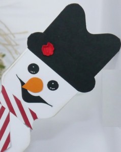 ein frischer, cooler Schneemann mit dem Stanz-und Falzbrett für Briefumschläge gemacht