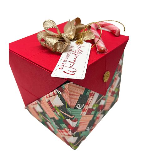  Origamibox als weihnachtliche Verpackung