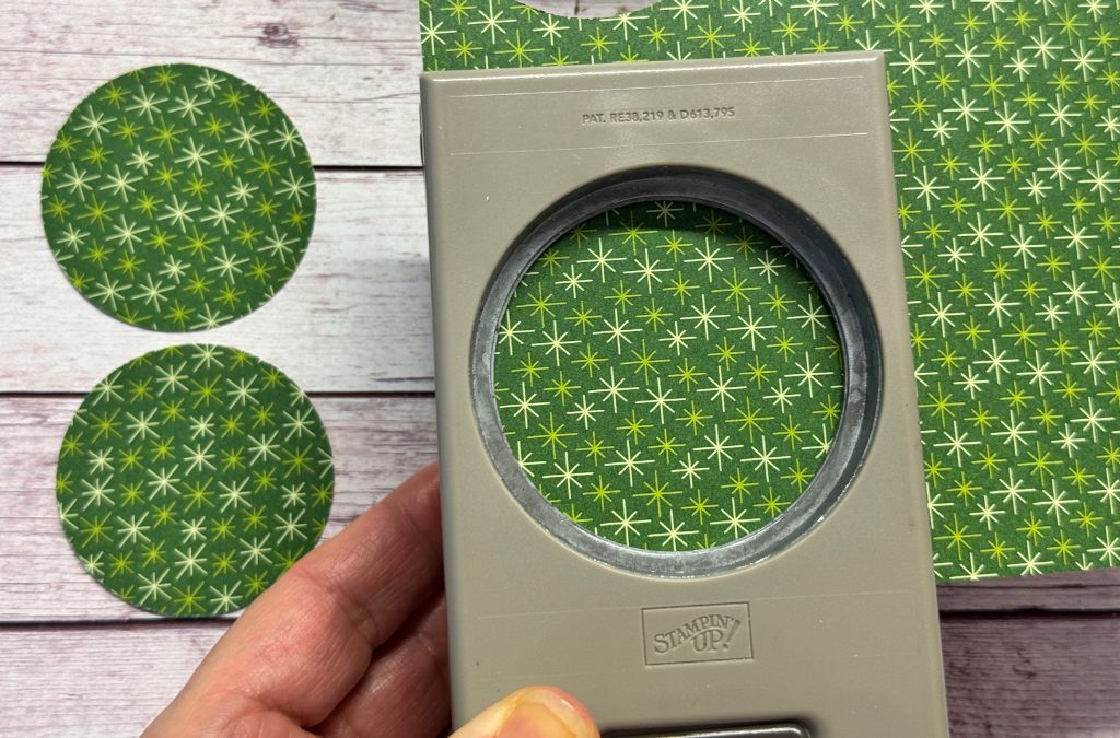 Tannenbaum aus Kreisen basteln-Origami einfach erklärt