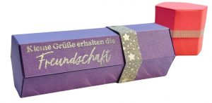 Geschenkverpackung zum Tag der Freundschaft